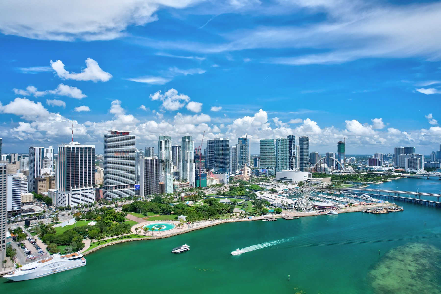 Una residencia frente al distrito financiero de Miami
